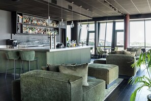 Bar lounge