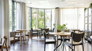 Illallinen tarjolla, kansainvälinen keittiö