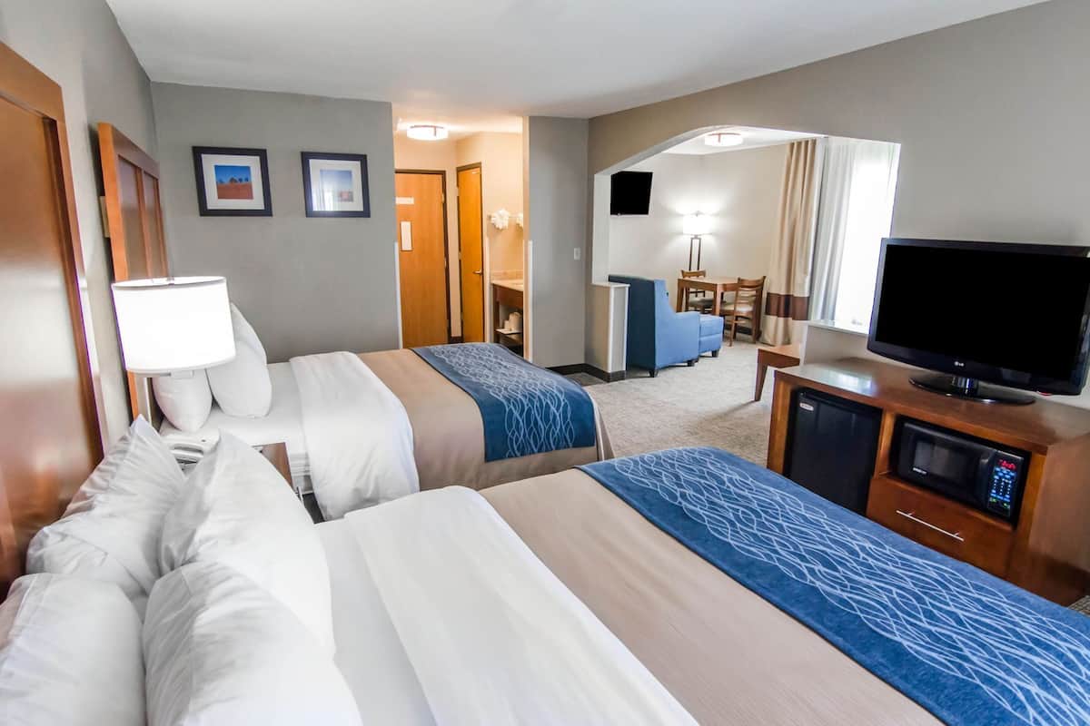 Työpöytä, silitysrauta/-lauta, lisävuoteet, ilmainen Wi-Fi