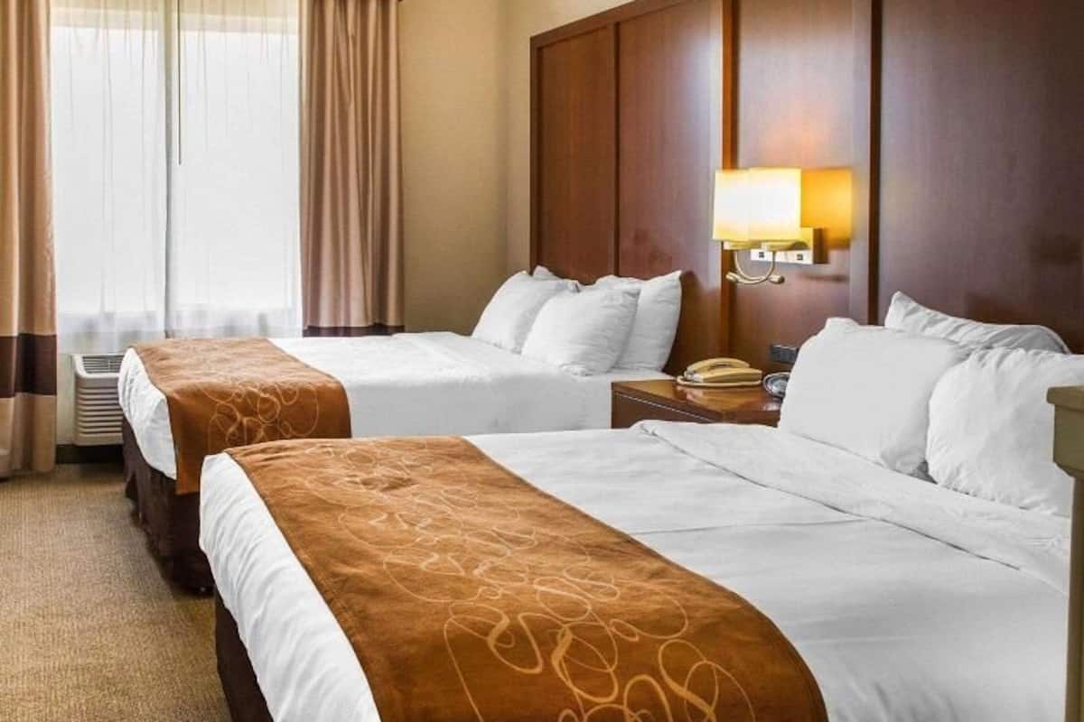 Literie de qualité supérieure, coffres-forts dans les chambres, bureau