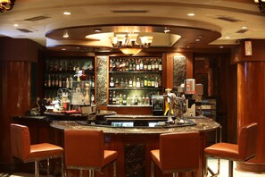 Bar (on property) - Le Royal Meridien Chennai (Chennai)