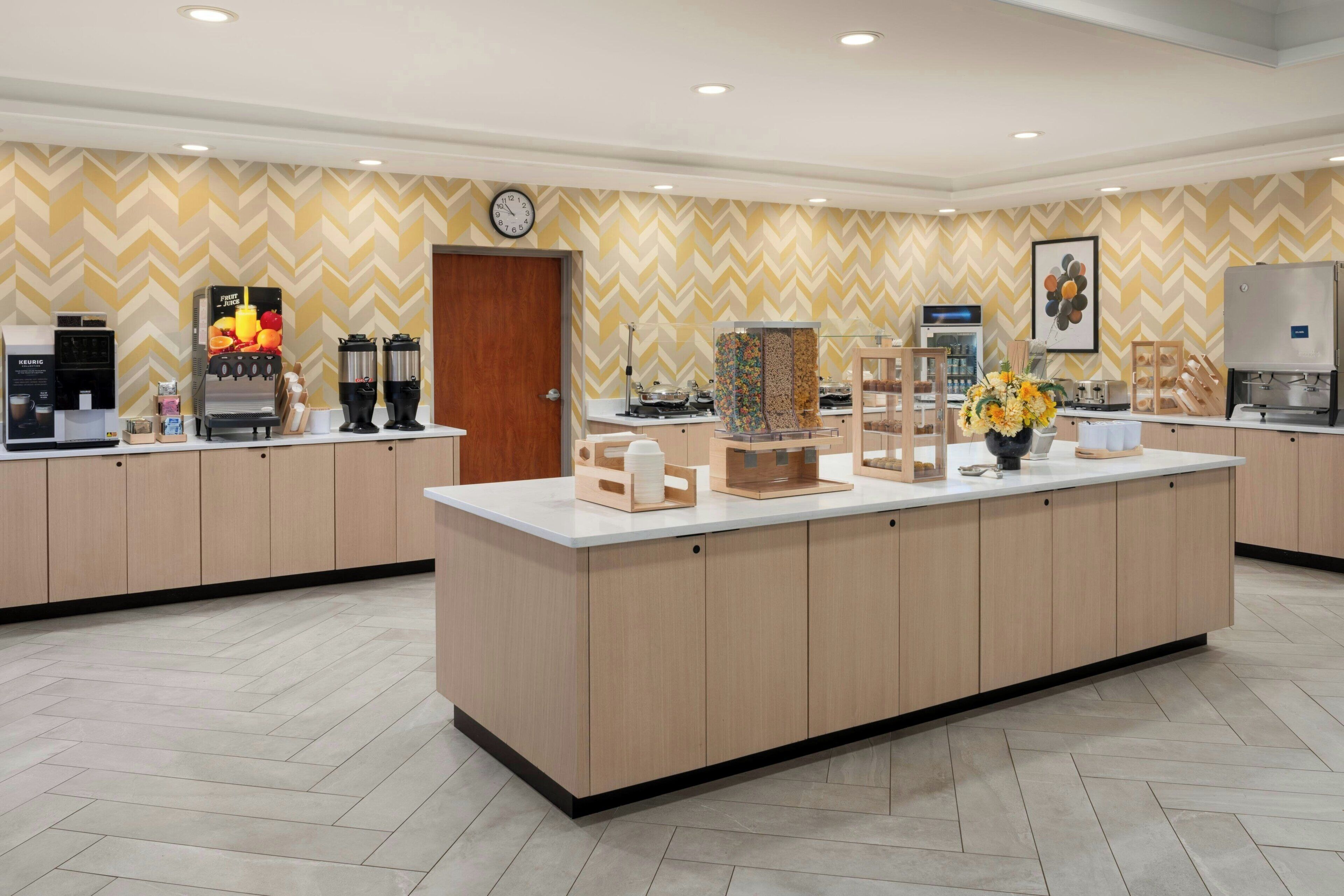 Free daily buffet breakfast 