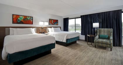 Hilton Garden Inn Detroit Metro Airport