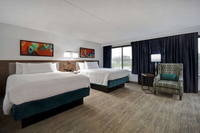 Hilton Garden Inn Detroit Metro Airport