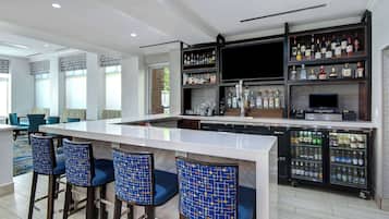 Bar (en la propiedad)