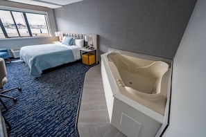 Premium Room, 1 King Bed, Hot Tub, Harbor View | Pillowtop beds, desk, iron/ironing board, free wired internet - Seaport Resort & Marina (Fairhaven)