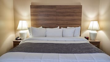 Deluxe Suite | 1 bedroom, pillowtop beds, desk, laptop workspace