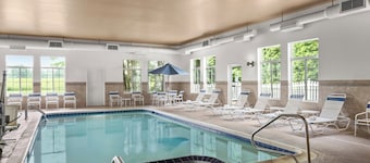 Holiday Inn Express & Suites New Buffalo by IHG