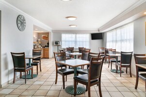 Desayuno buffet incluido todos los días 