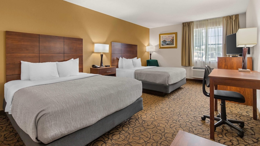 Quality Inn & Suites Manistique