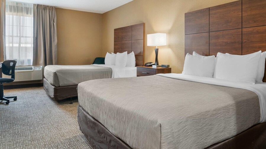 Quality Inn & Suites Manistique
