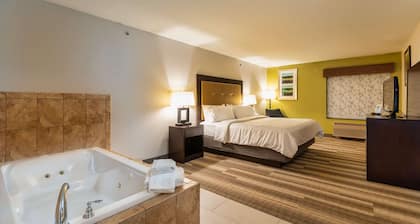 Country Inn & Suites by Radisson, South Haven, MI