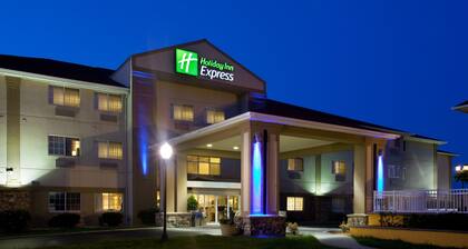 Holiday Inn Express & Suites St Joseph by IHG