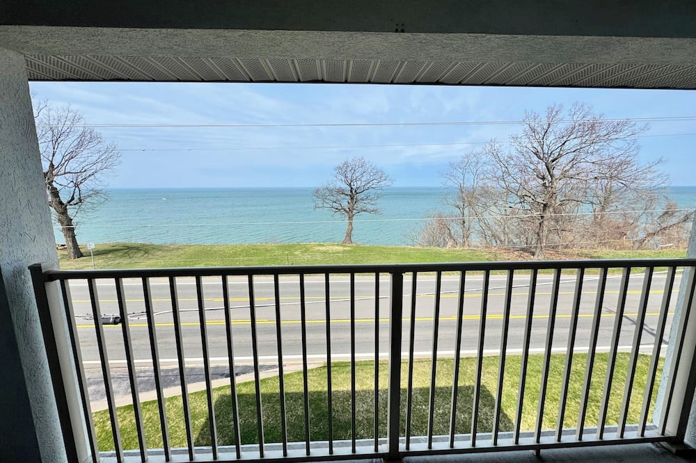 Holiday Inn Express & Suites St Joseph by IHG