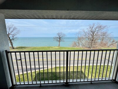 聖約瑟夫智選假日套房飯店 IHG 旗下飯店