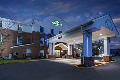 Wingate by Wyndham Roseville/Detroit