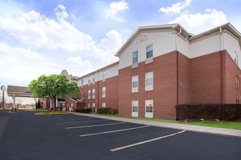 Wingate by Wyndham Roseville/Detroit