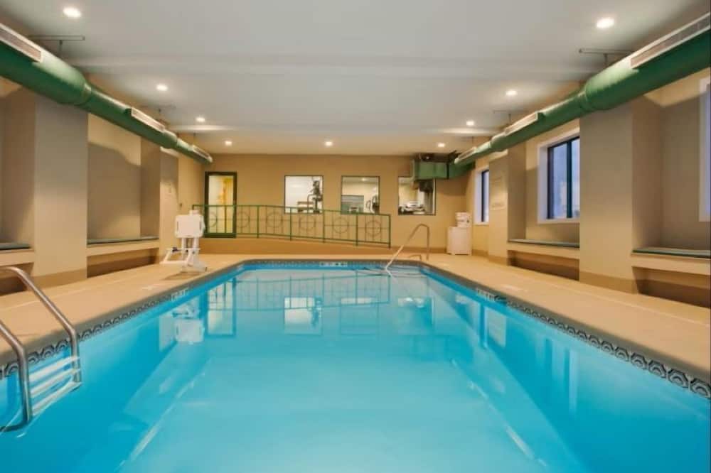 Sleep Inn & Suites