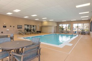 Piscine intérieure