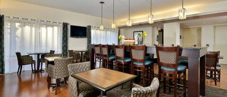 Desayuno para llevar incluido todos los días