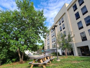 BBQ/picnic area