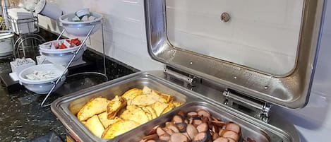 Free daily on-the-go breakfast