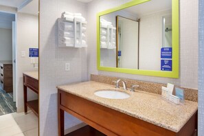 Suite, One King Bed, Non-Smoking | Bathroom