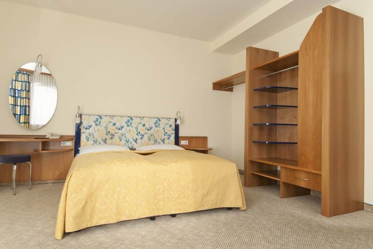 1 Schlafzimmer, Allergikerbettwaren, Minibar, Zimmersafe