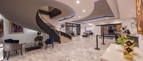 Televisión de pantalla plana