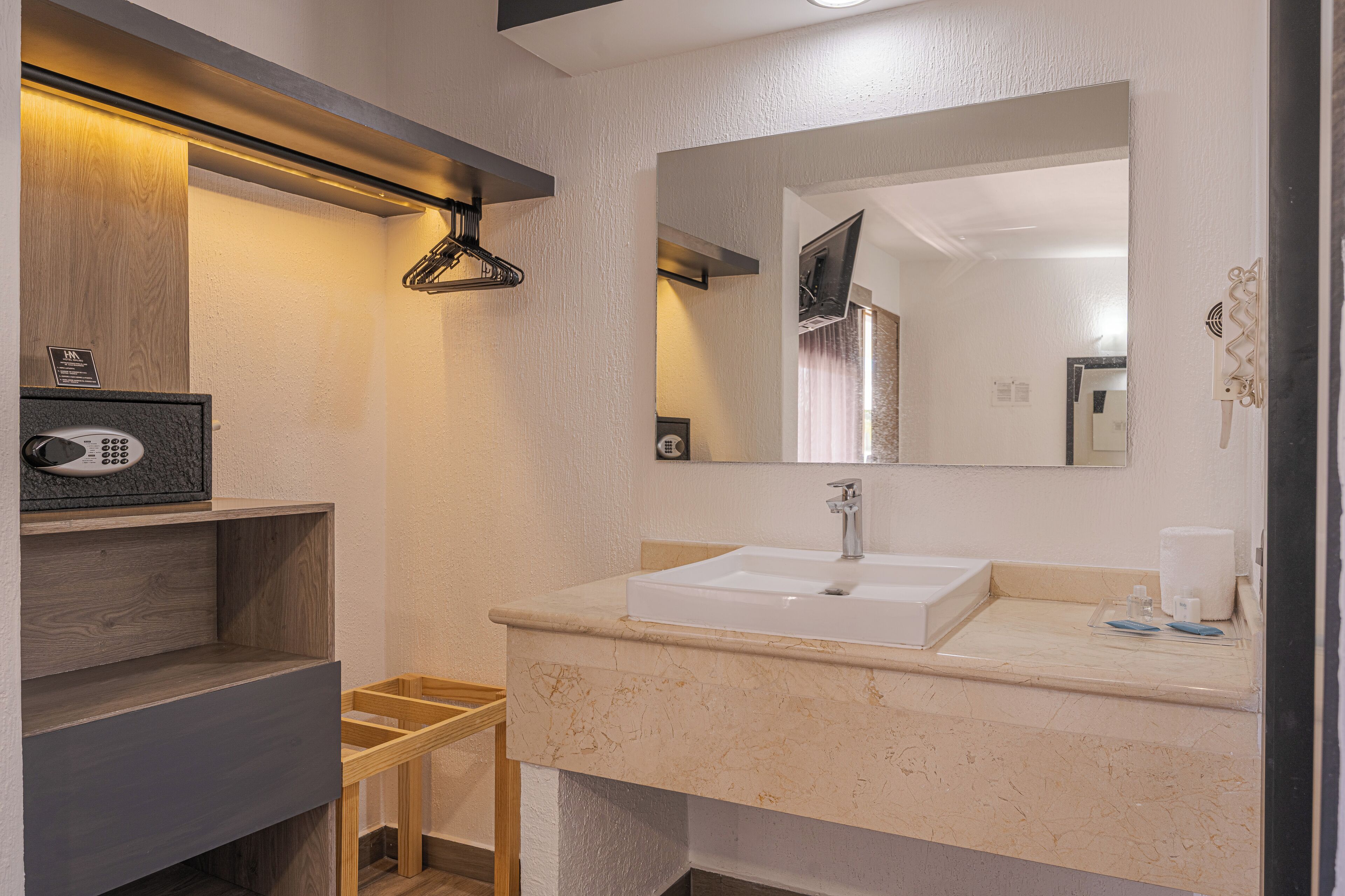 Photo - Hotel Malibu