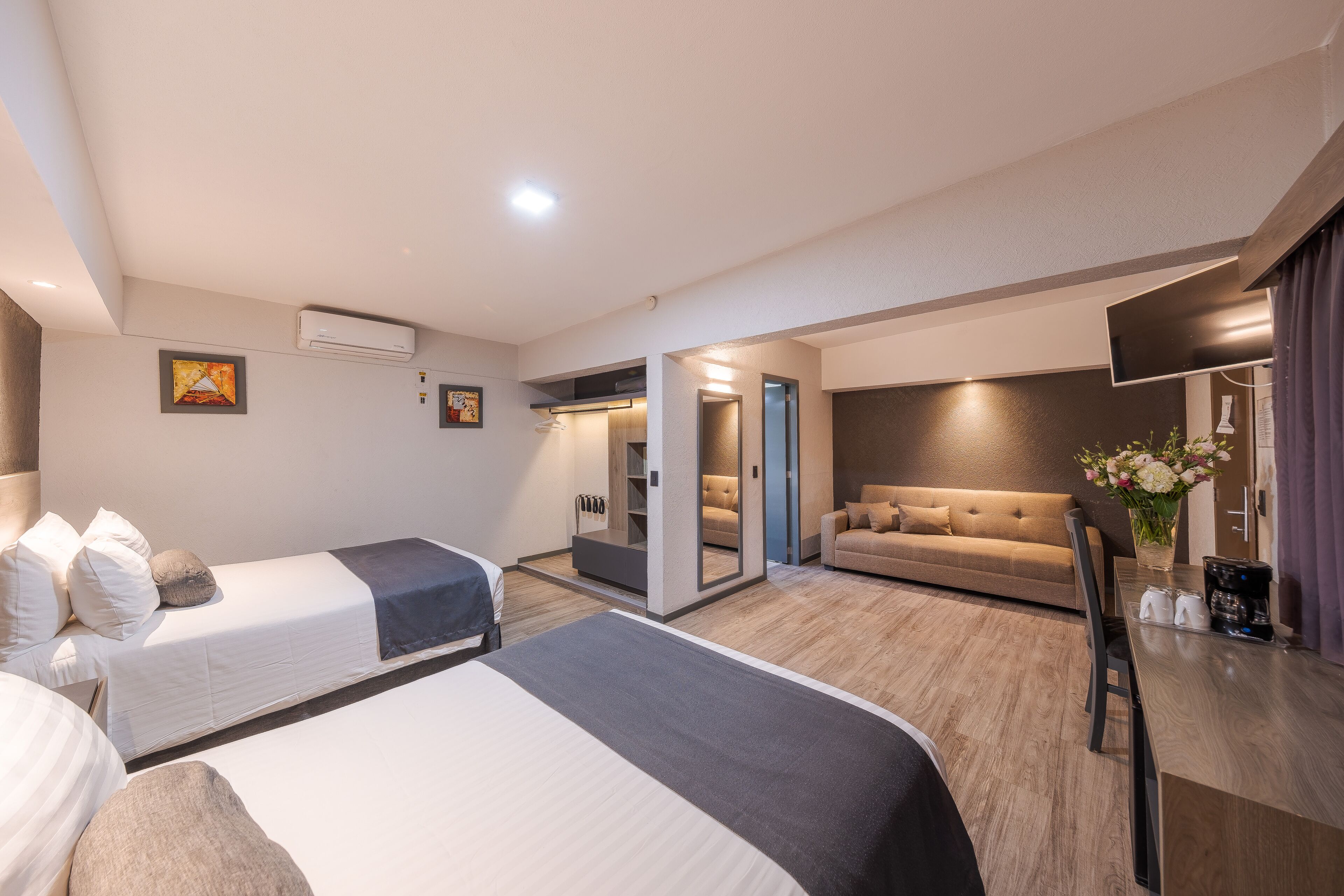 junior suite | minibar, in-room safe, desk, blackout curtains