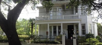 The Queen Anne Hotel