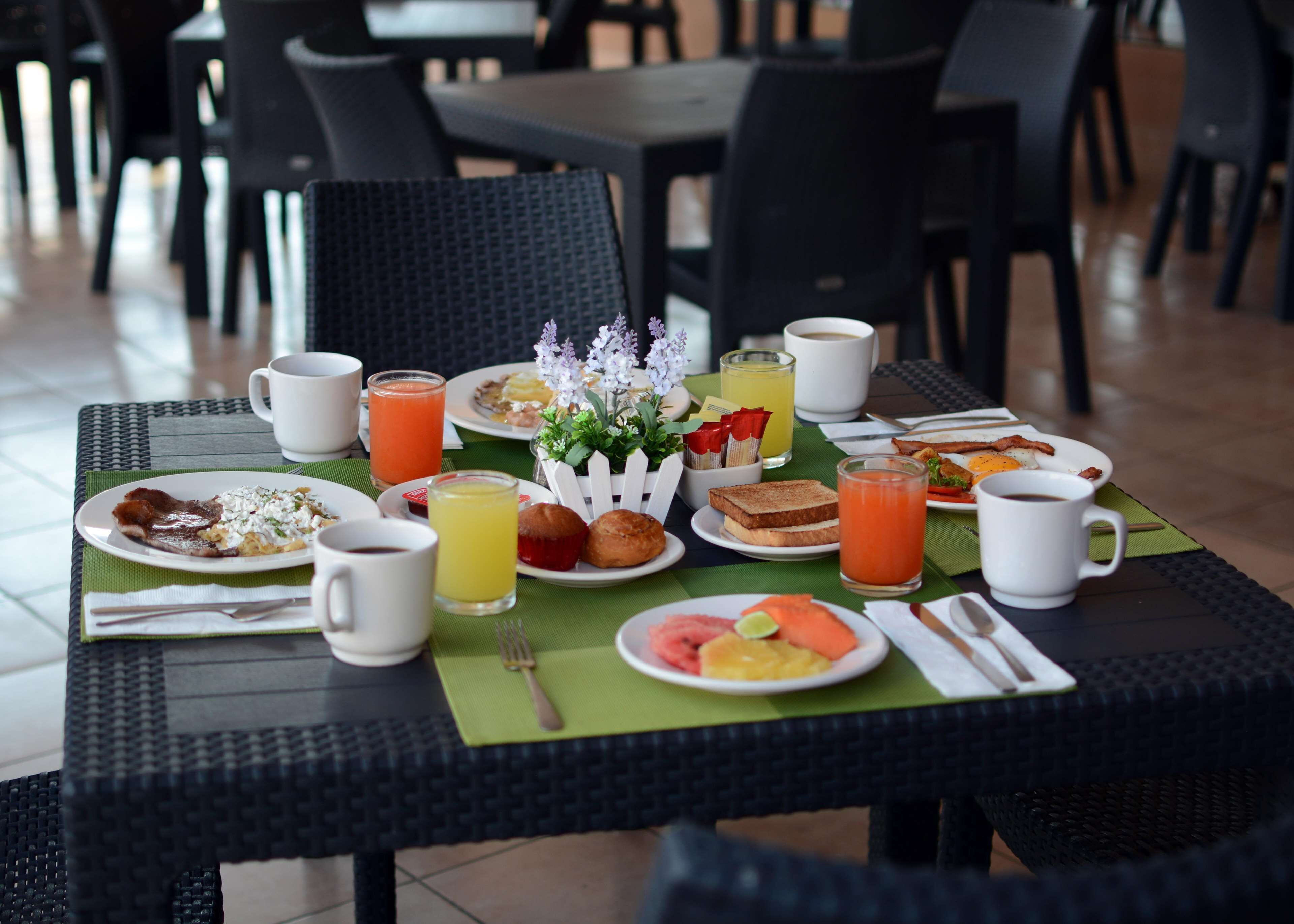 Daily buffet breakfast for a fee