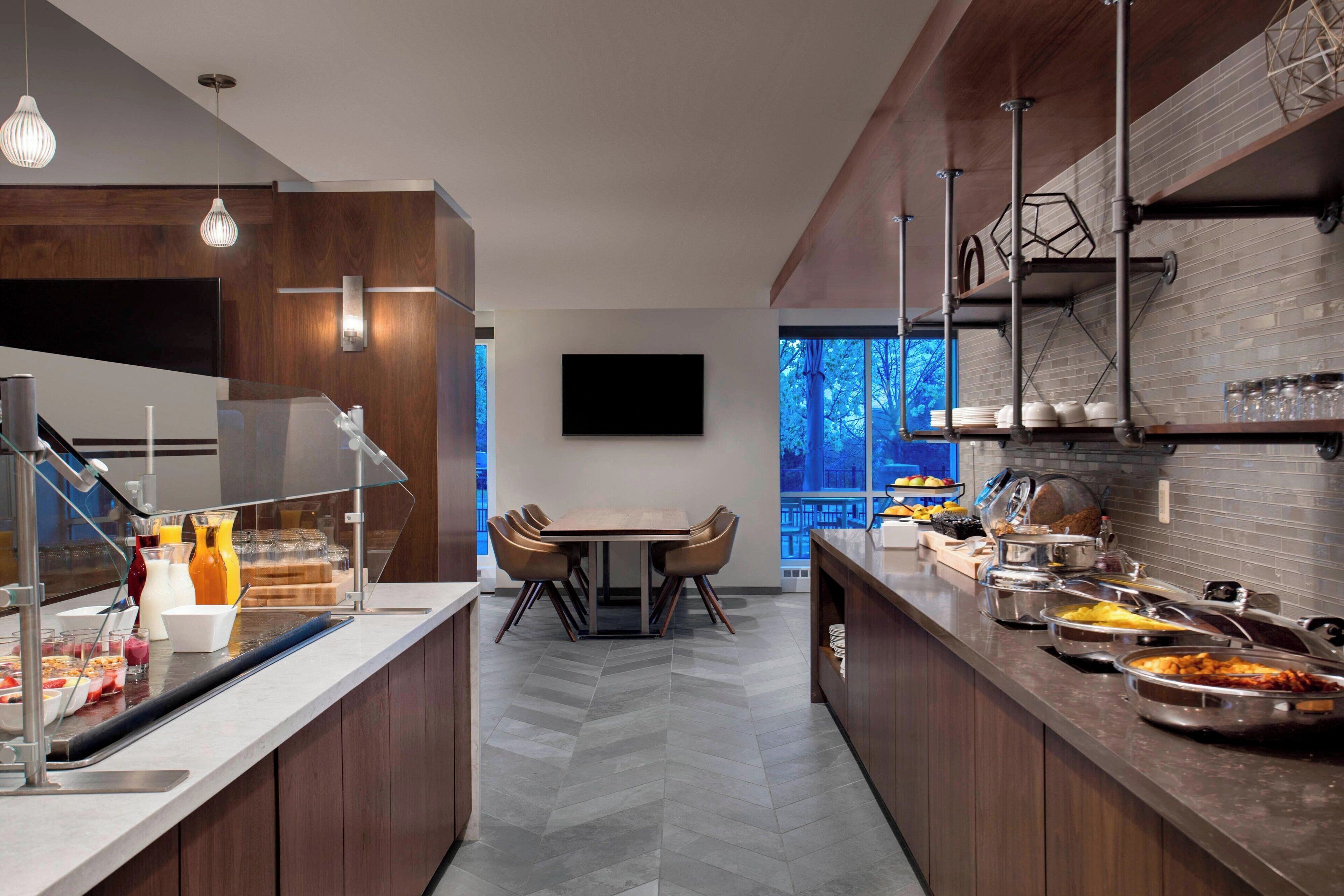 daily buffet breakfast (usd 17 per person)