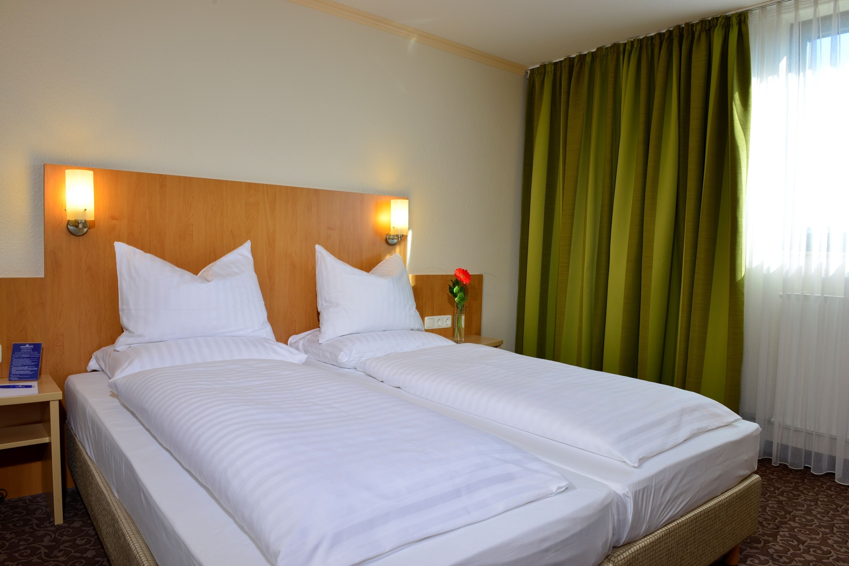 business double room | 2 bedrooms, hypo-allergenic bedding, desk, blackout curtains