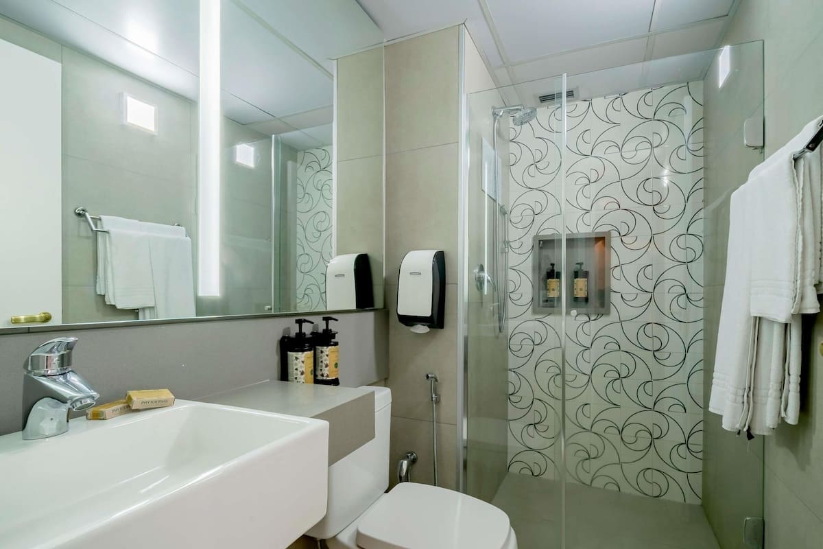 1 habitación, minibar, caja de seguridad en la habitación y escritorio