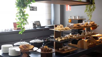 Daily buffet breakfast for a fee