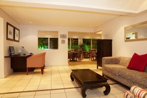 ทีวีจอแอลซีดี 32 นิ้ว พร้อมช่องเคเบิล, ทีวี