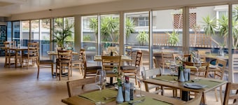 Protea Hotel by Marriott Cape Town Cape Castle