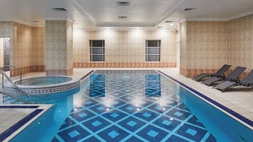 Piscine couverte