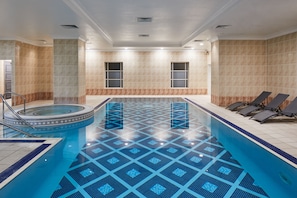 Piscine couverte