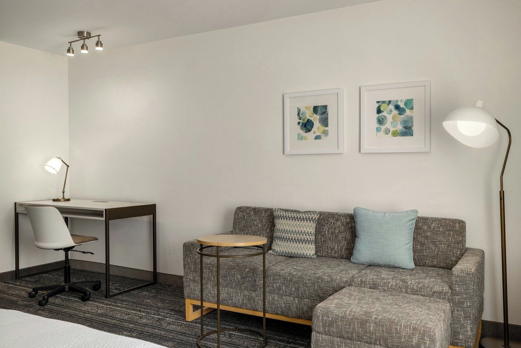 1 bedroom, premium bedding, desk, blackout curtains