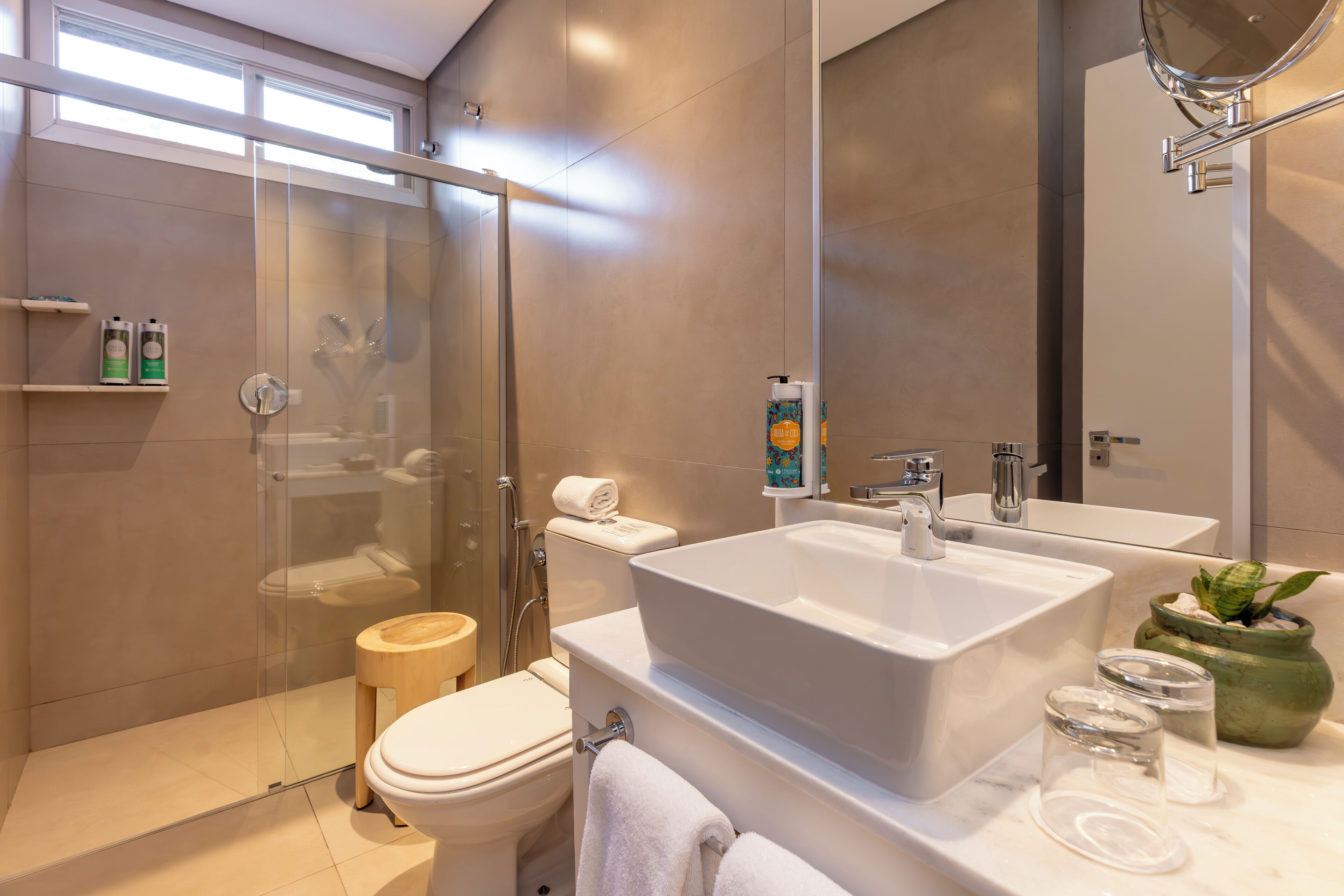 suíte family | 1 bedroom, premium bedding, pillow-top beds, minibar