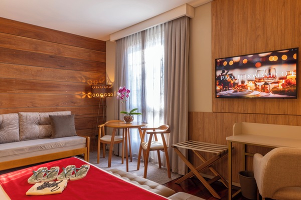 Junior Room | Premium bedding, pillowtop beds, minibar, in-room safe