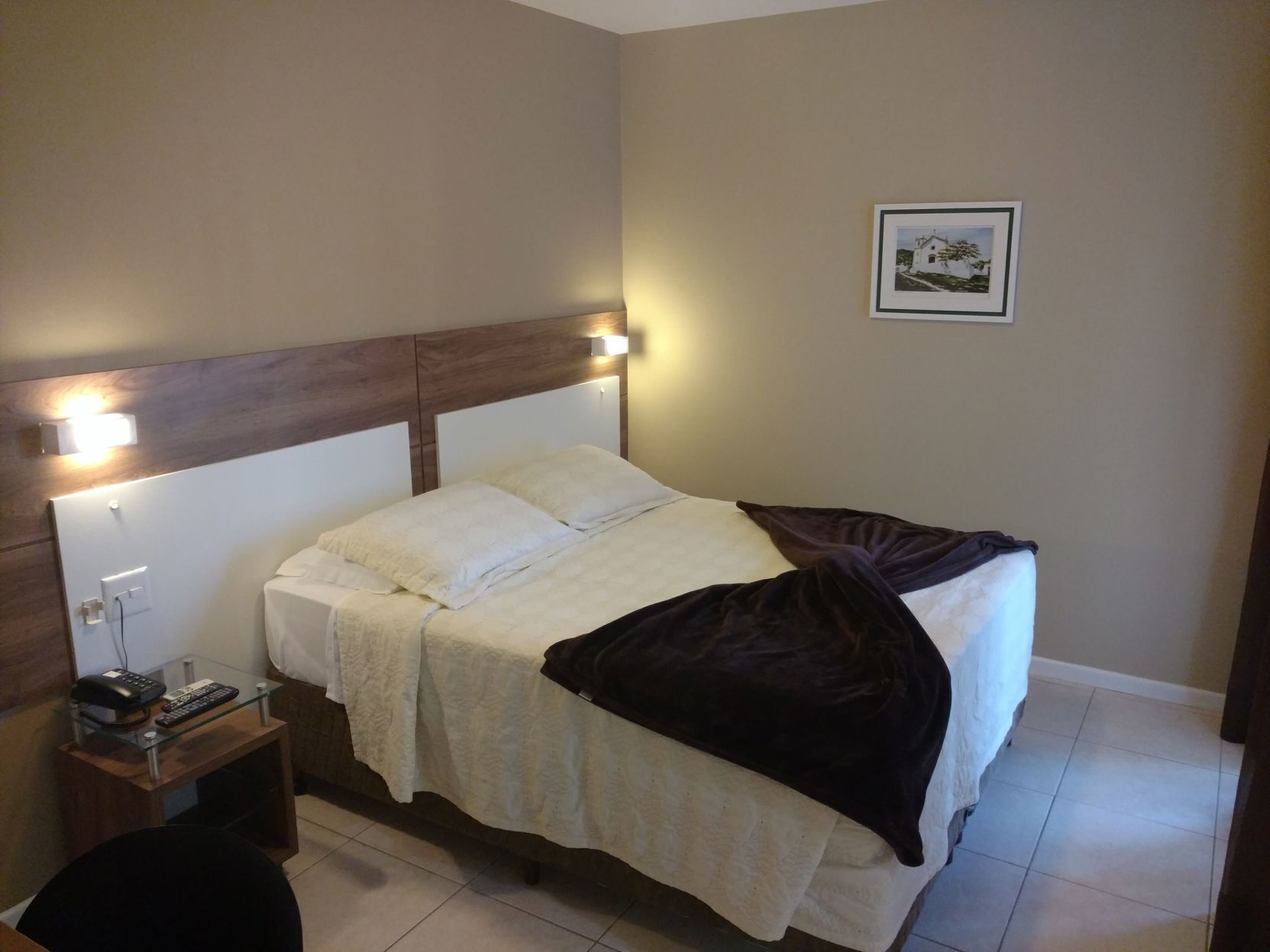 Minibar, desk, free WiFi, bed sheets