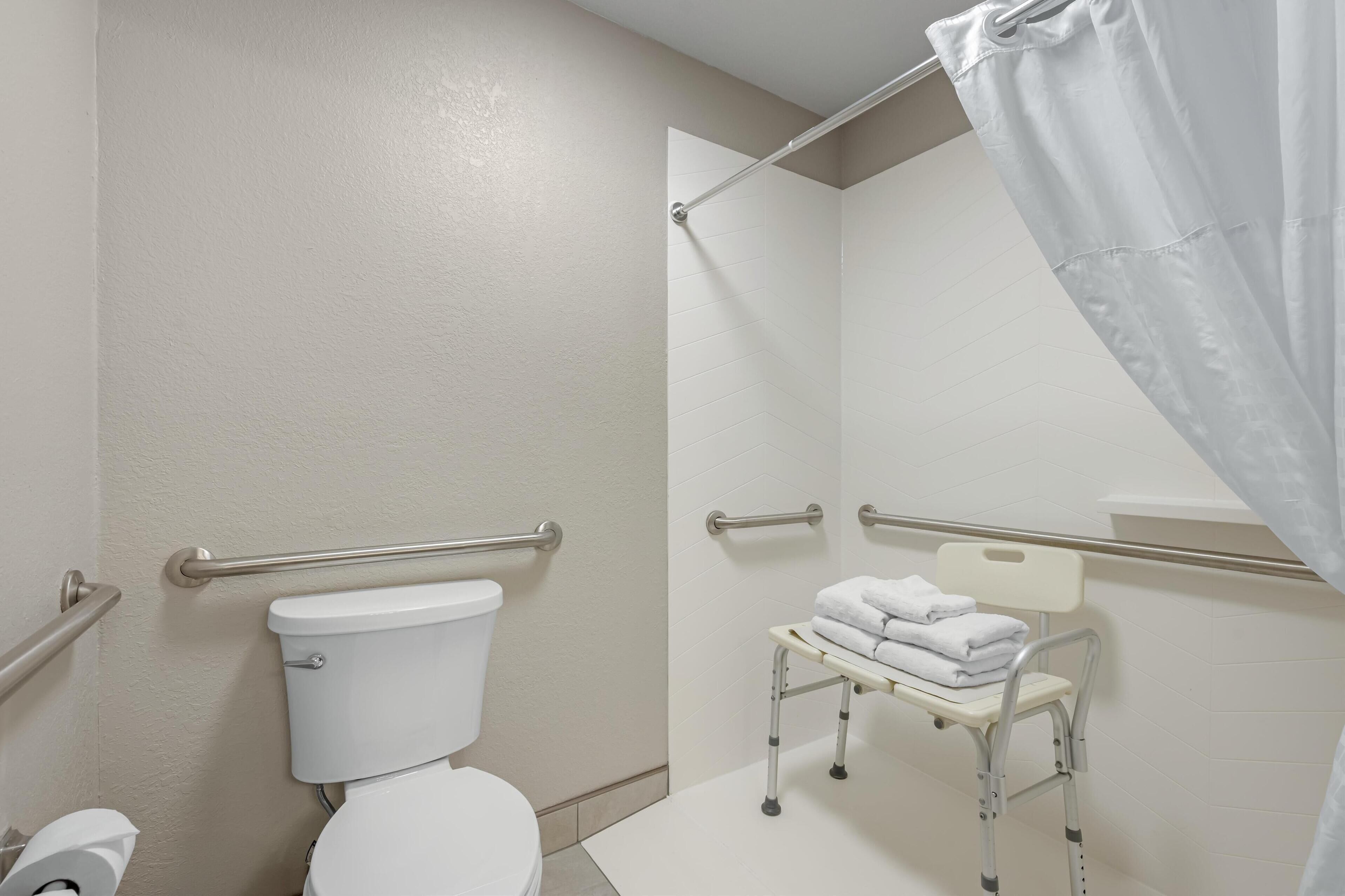 standard room, 2 double beds, accessible, bathtub | bathroom | combined shower/bathtub, free toiletries, hair dryer, towels