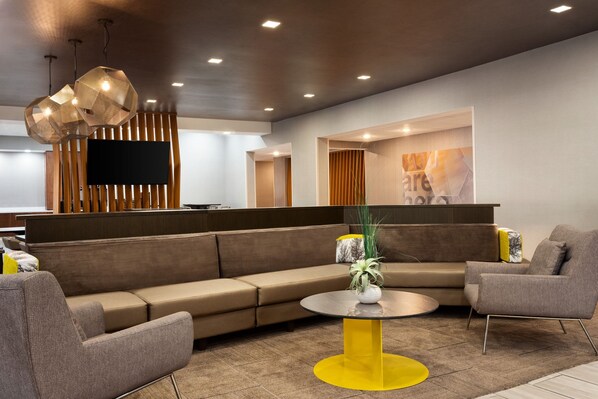 Lobby-Lounge