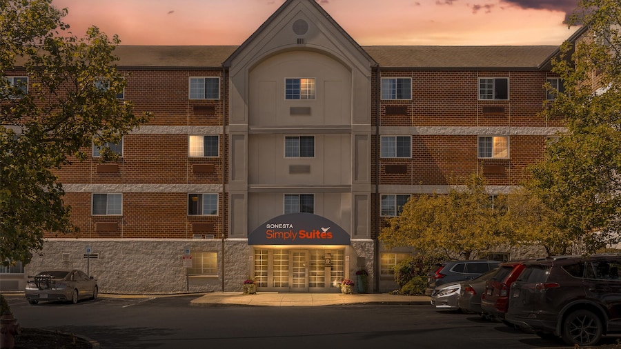 Sonesta Simply Suites Boston Burlington