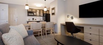 Sonesta Simply Suites Boston Burlington