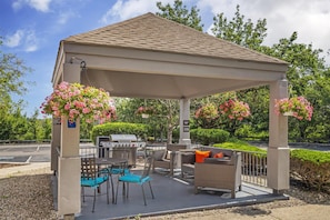 BBQ/picnic area